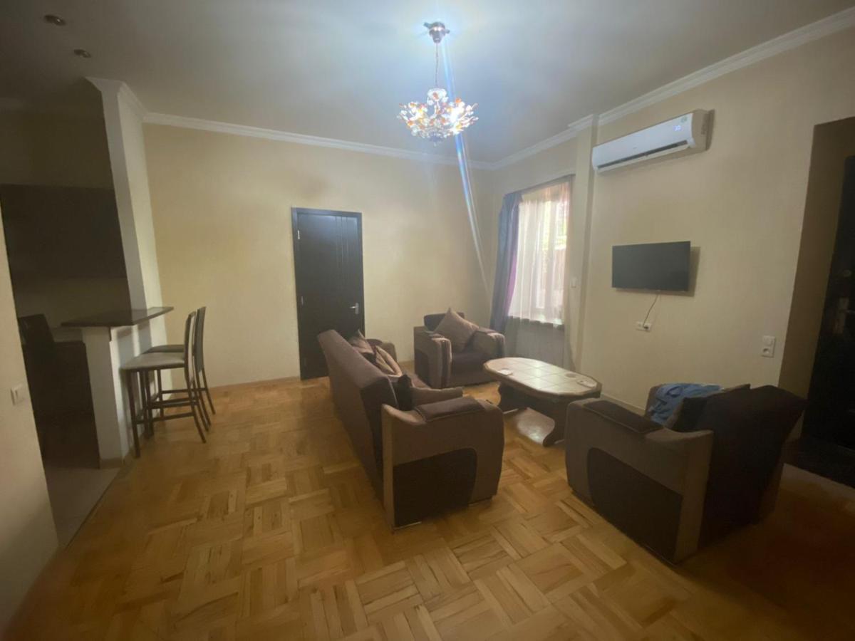 Kiev Hotel Tbilisi Buitenkant foto