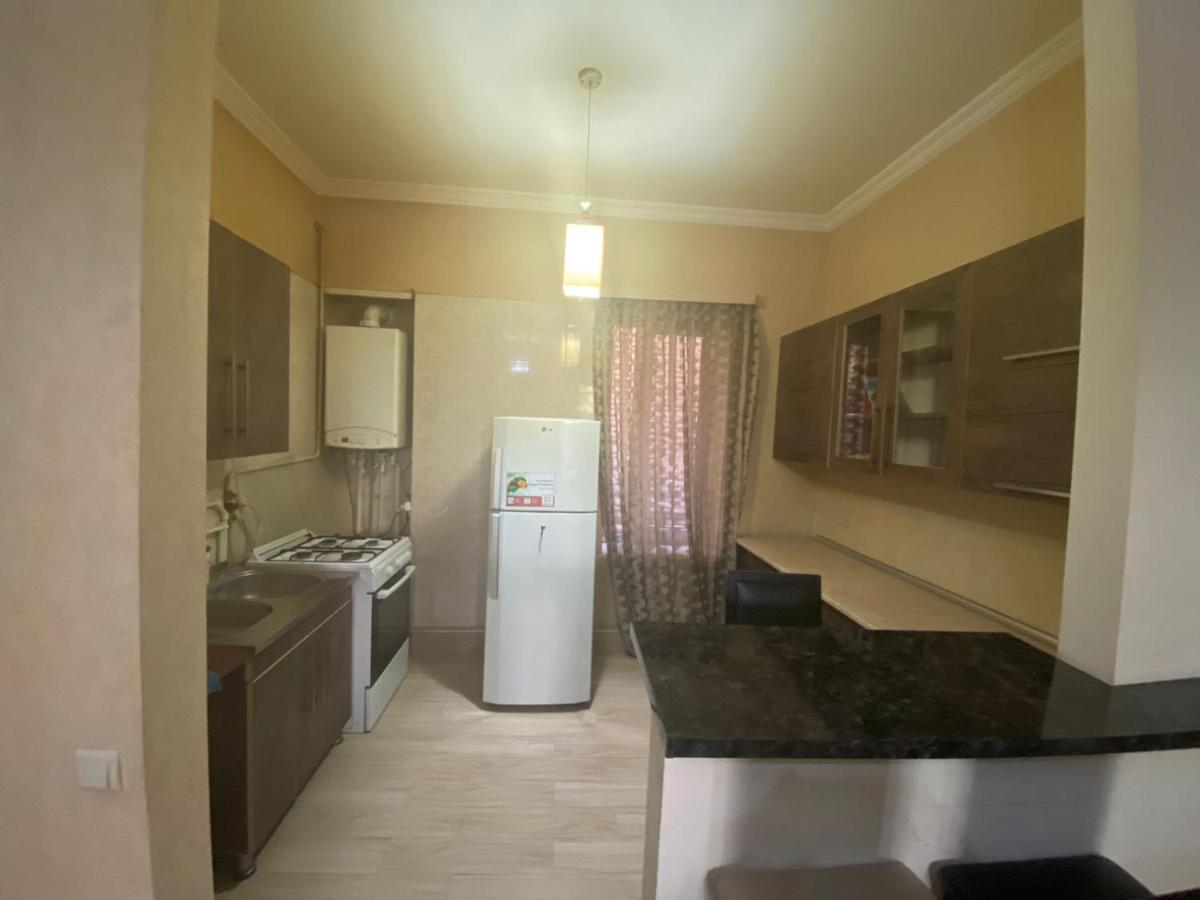 Kiev Hotel Tbilisi Buitenkant foto