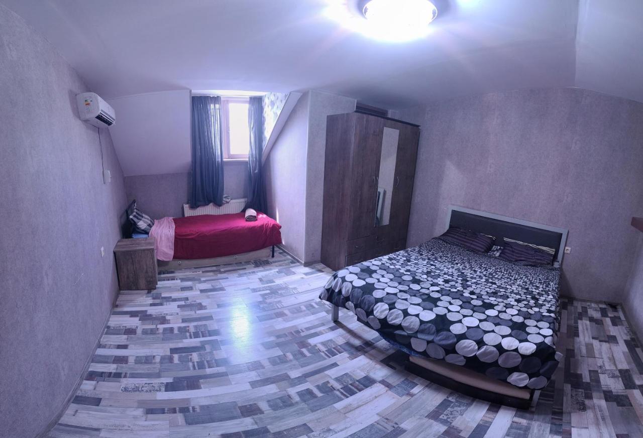 Kiev Hotel Tbilisi Buitenkant foto