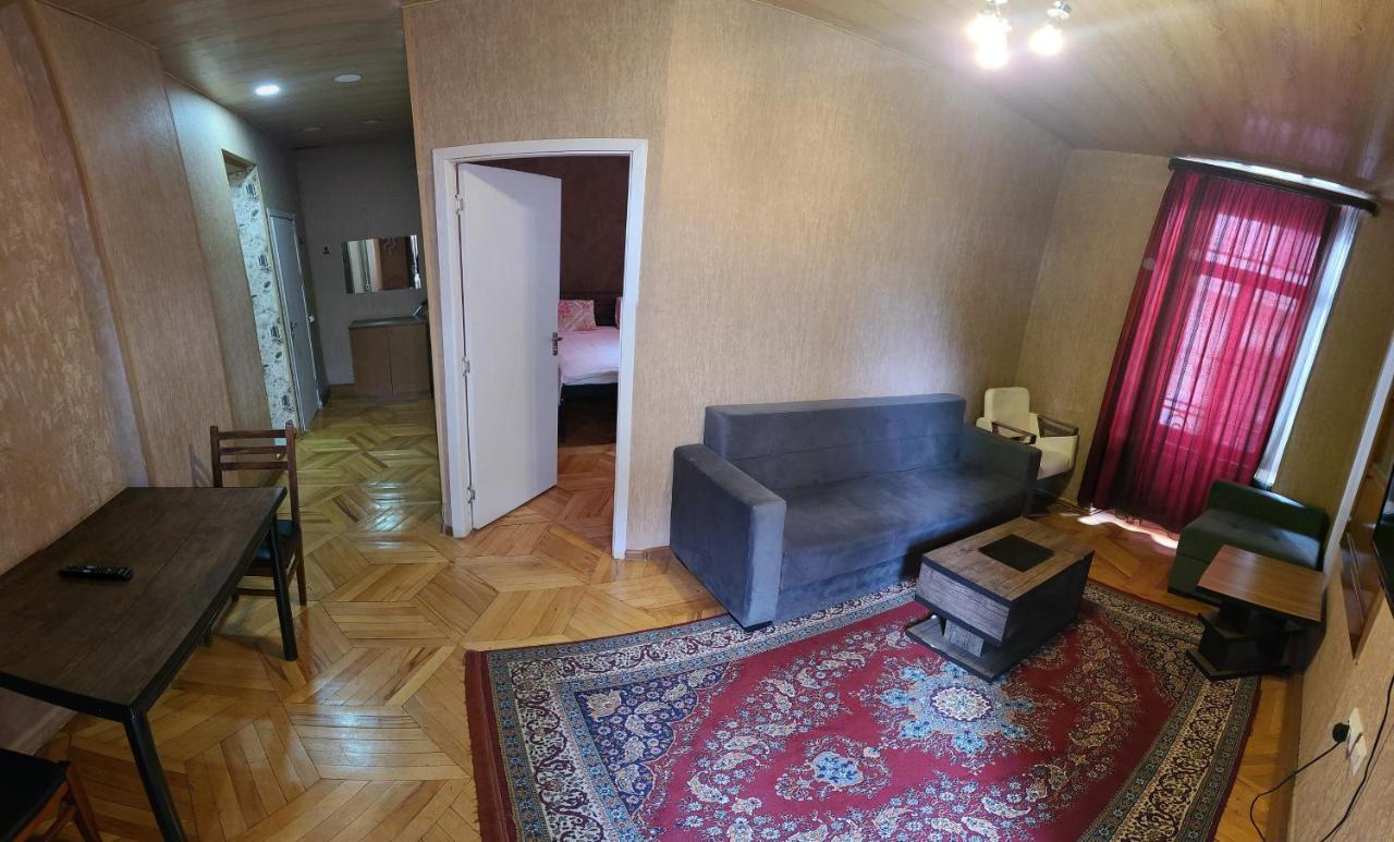Kiev Hotel Tbilisi Buitenkant foto