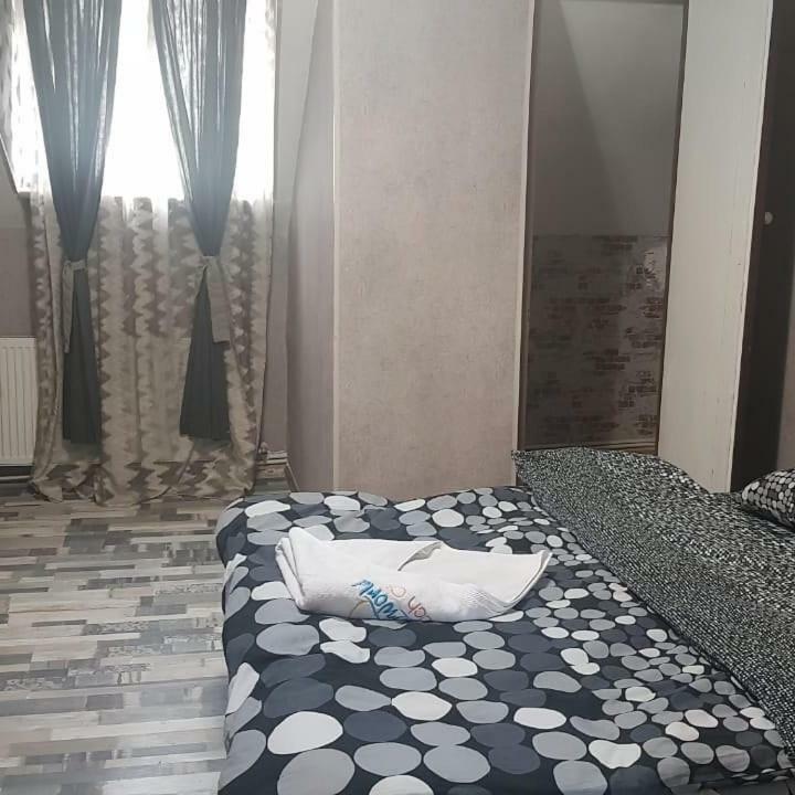 Kiev Hotel Tbilisi Buitenkant foto